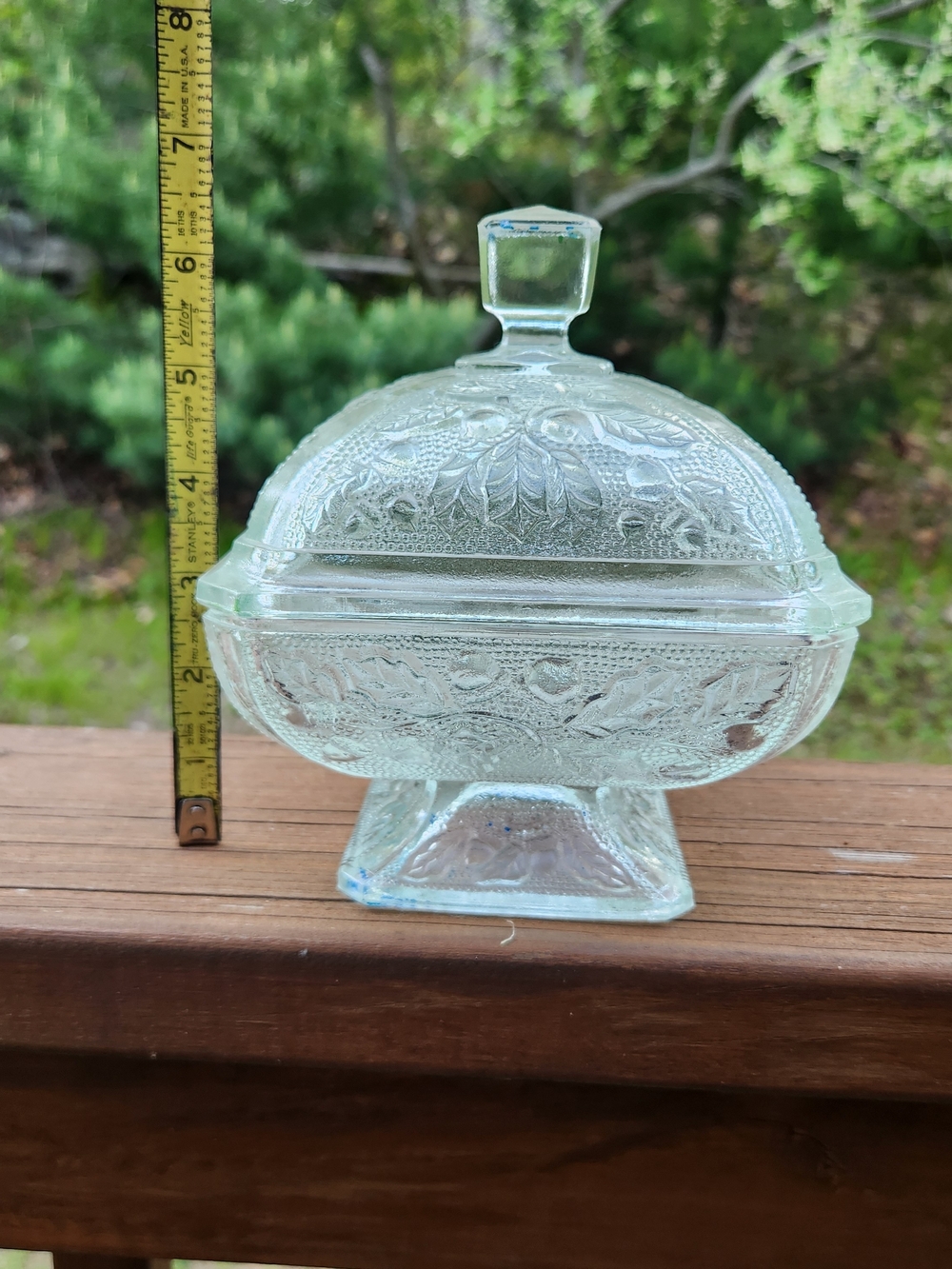 Vintage Jeannette Glass Acorn And Oak Leaf Square Candy Dish W/ Lid - Picture 13 of 16